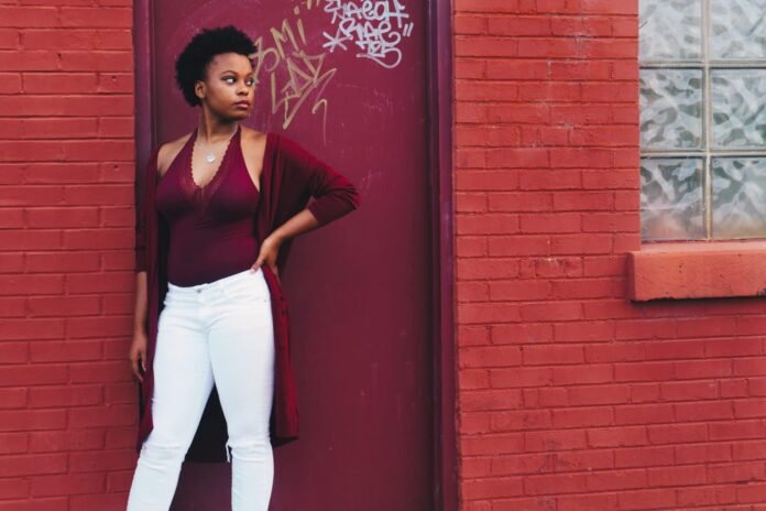 The Art of Street Style: How to Express Your Individuality through Fashion
